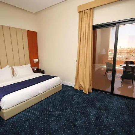 حيات الفرسان الفندقية Al Qurayyat Exterior photo