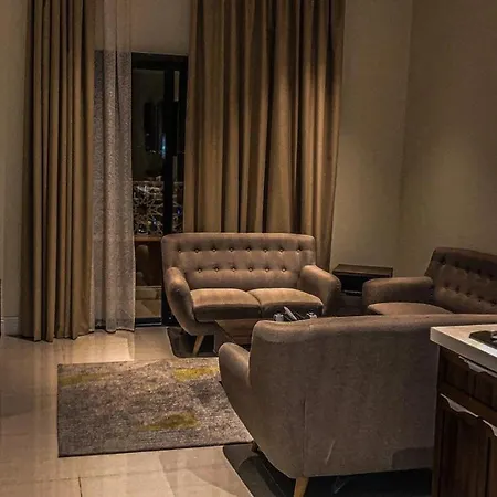 حيات الفرسان الفندقية Al Qurayyat Exterior photo