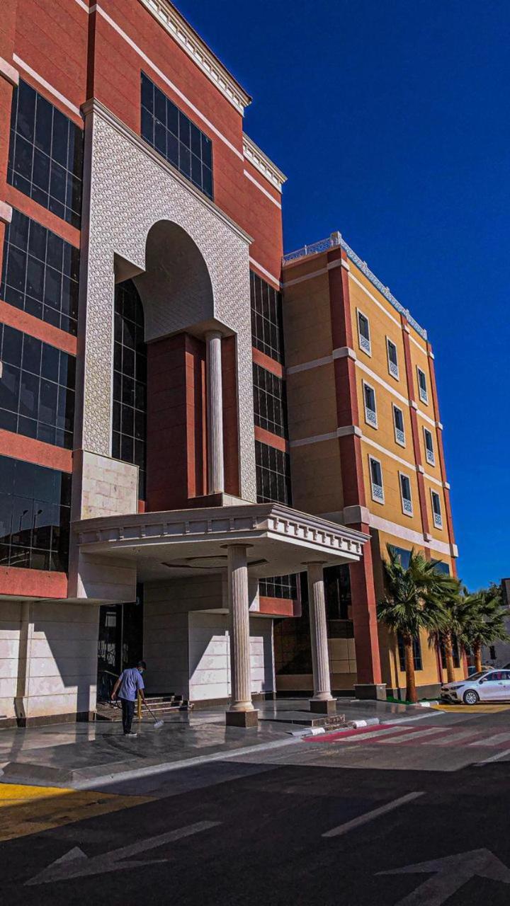 حيات الفرسان الفندقية 4* Al Qurayyat