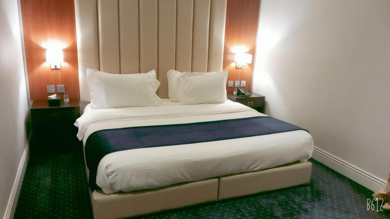 حيات الفرسان الفندقية Hotel Al Qurayyat