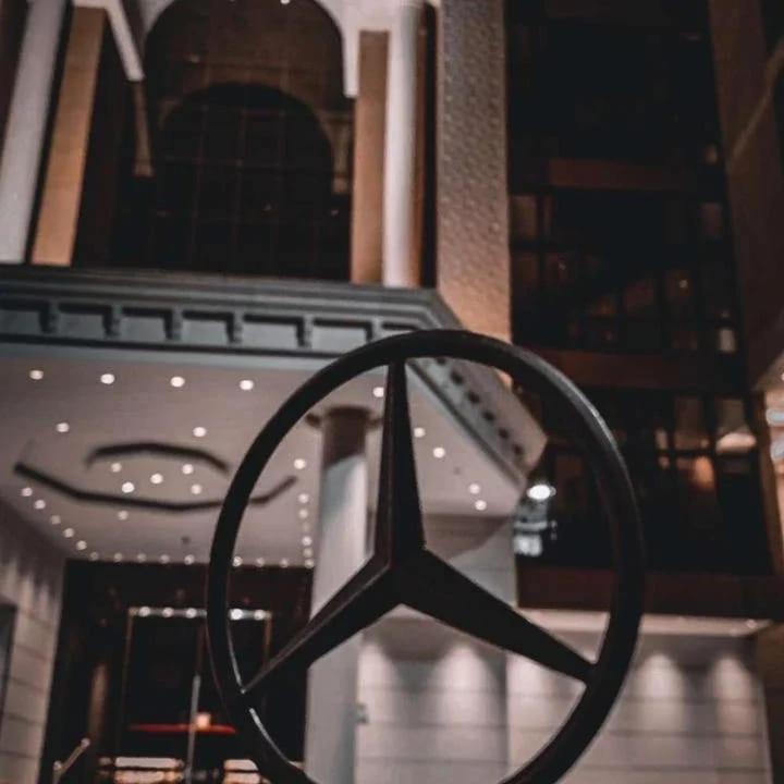 حيات الفرسان الفندقية 4*