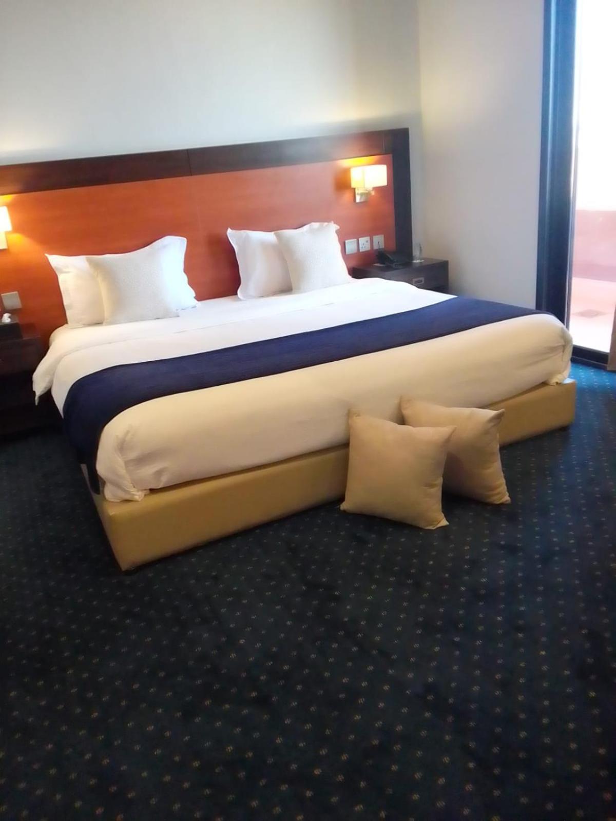 حيات الفرسان الفندقية Hotel